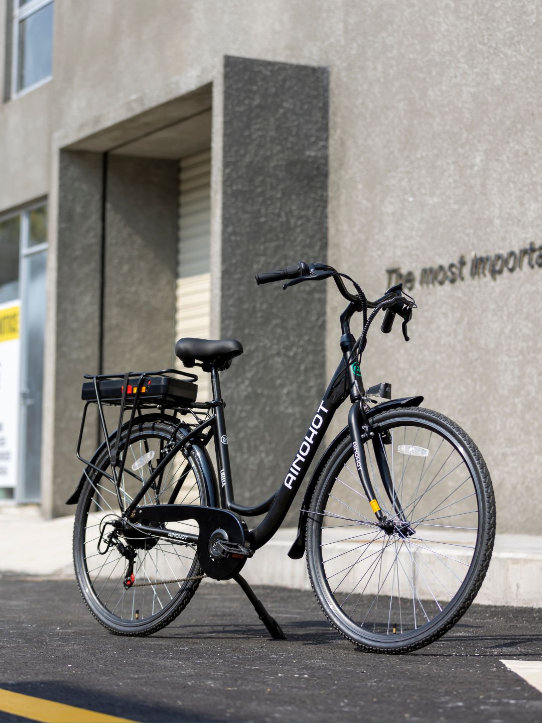 Classic Step-Through E-Bike: Vintage Style Meets Modern City Cruise – Ainohot