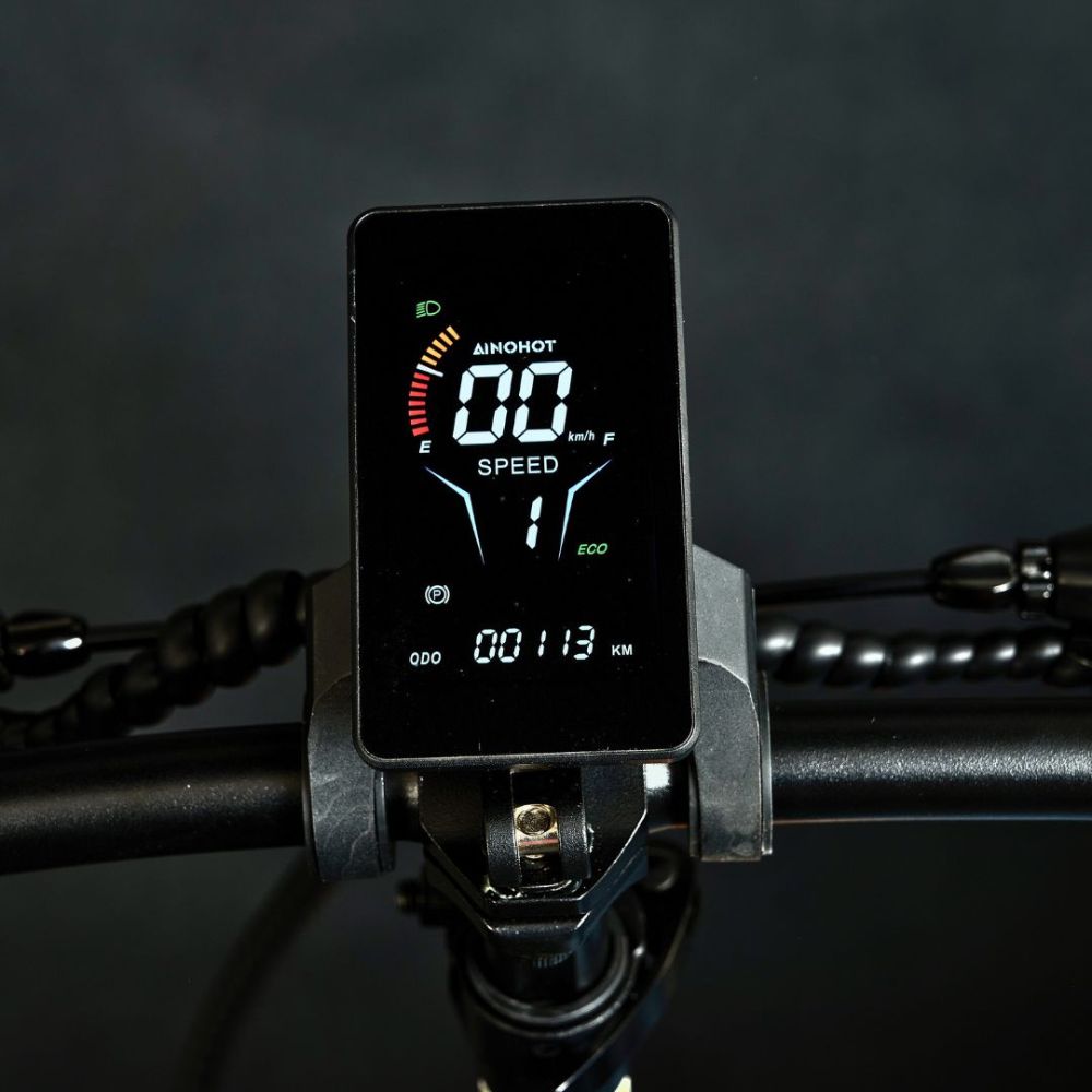 ainohot-ecooter-volt-black-1